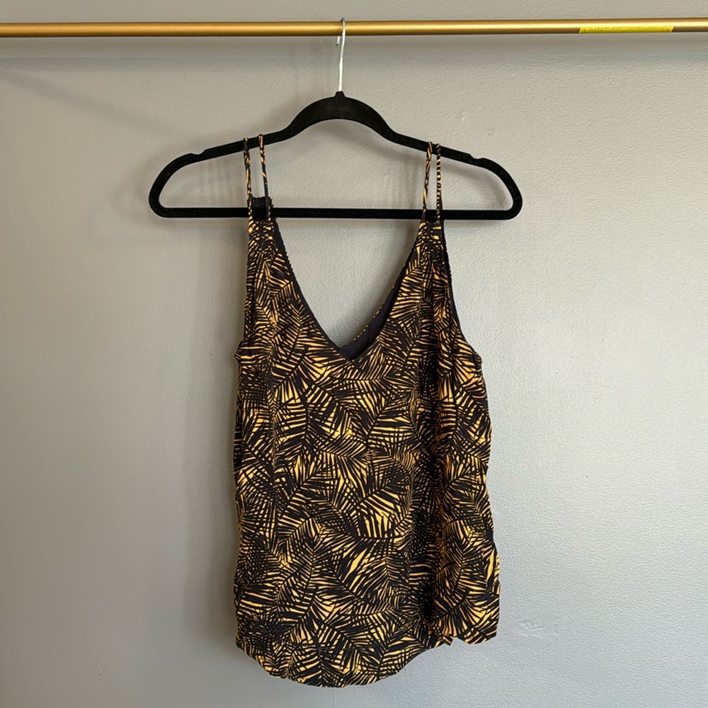 Gentle fawn tank top never worn size S